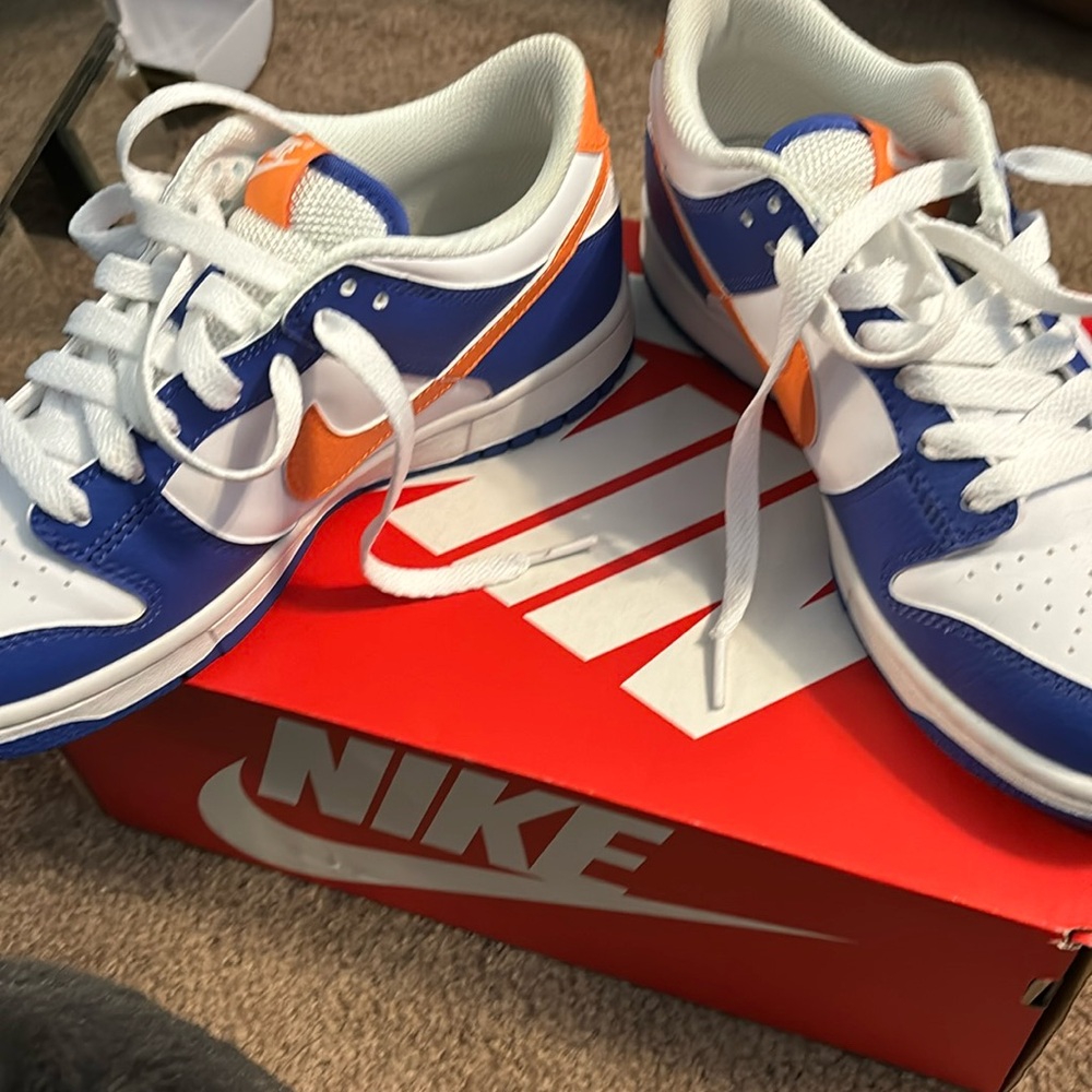 Women’s blue white and orange dunks size 6Y